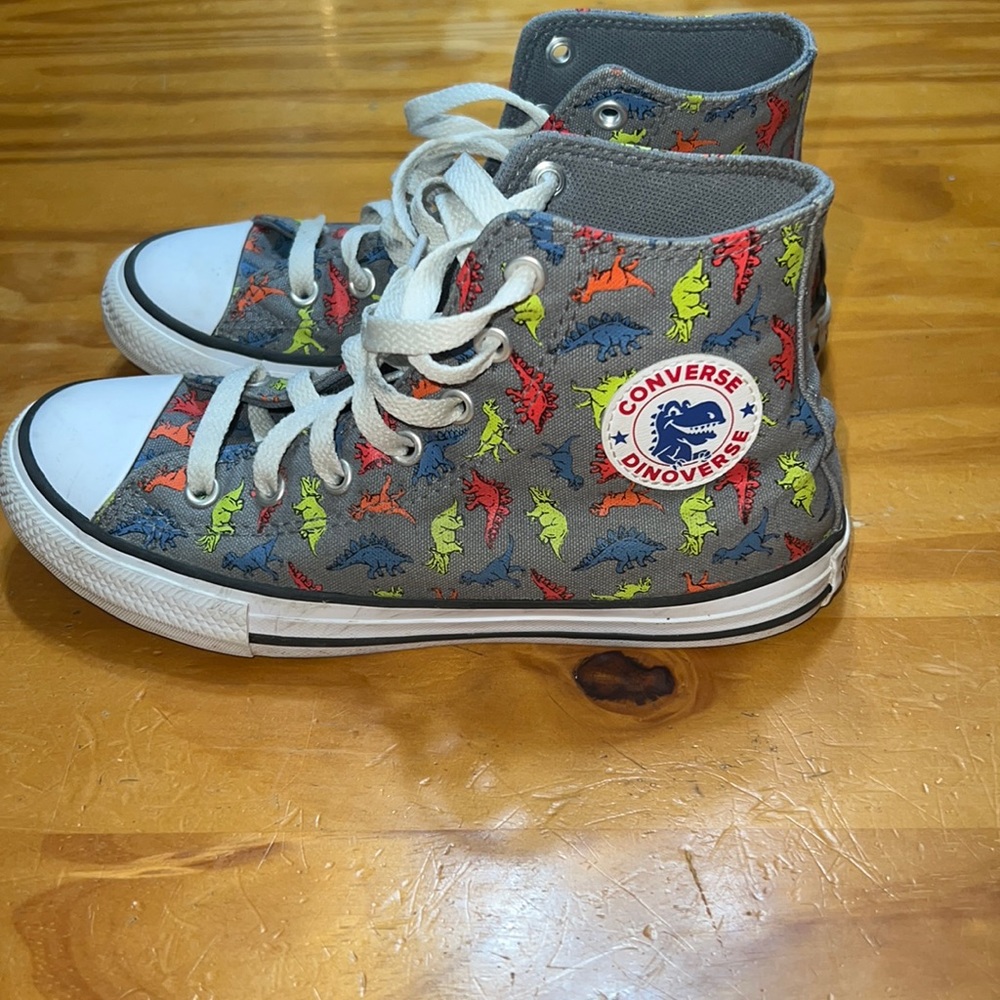 Boys Converse Dinoverse size 3